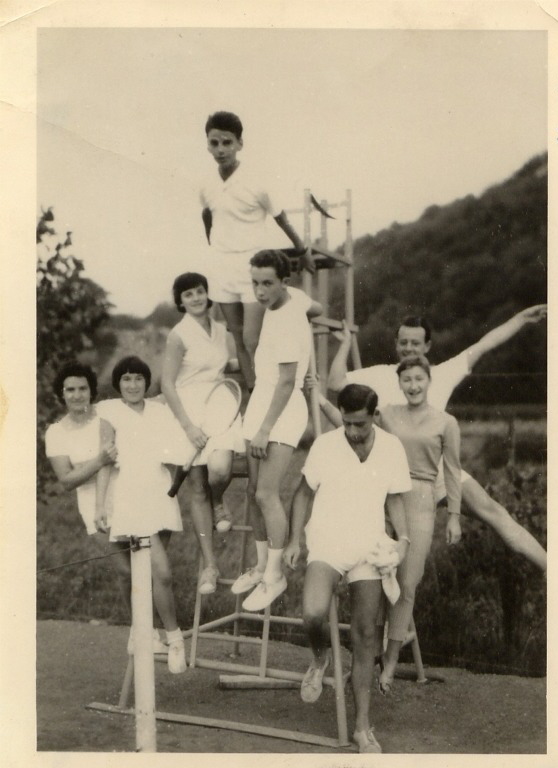 Bild aus den 50er-60er Jahren. Zu sehen sind von oben nach unten: Ludwig Hoffmann, Ingrid Mühlhausen, Artur Baus, Sigwin Dörr, Marlies Loutzoglou, Edith Dörr Heidemie Breuer, Paul Becker.